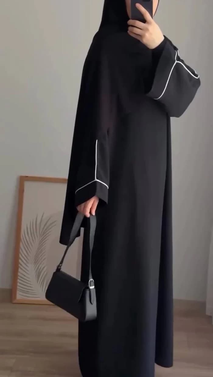 عباية هانيا بيبين | أسود